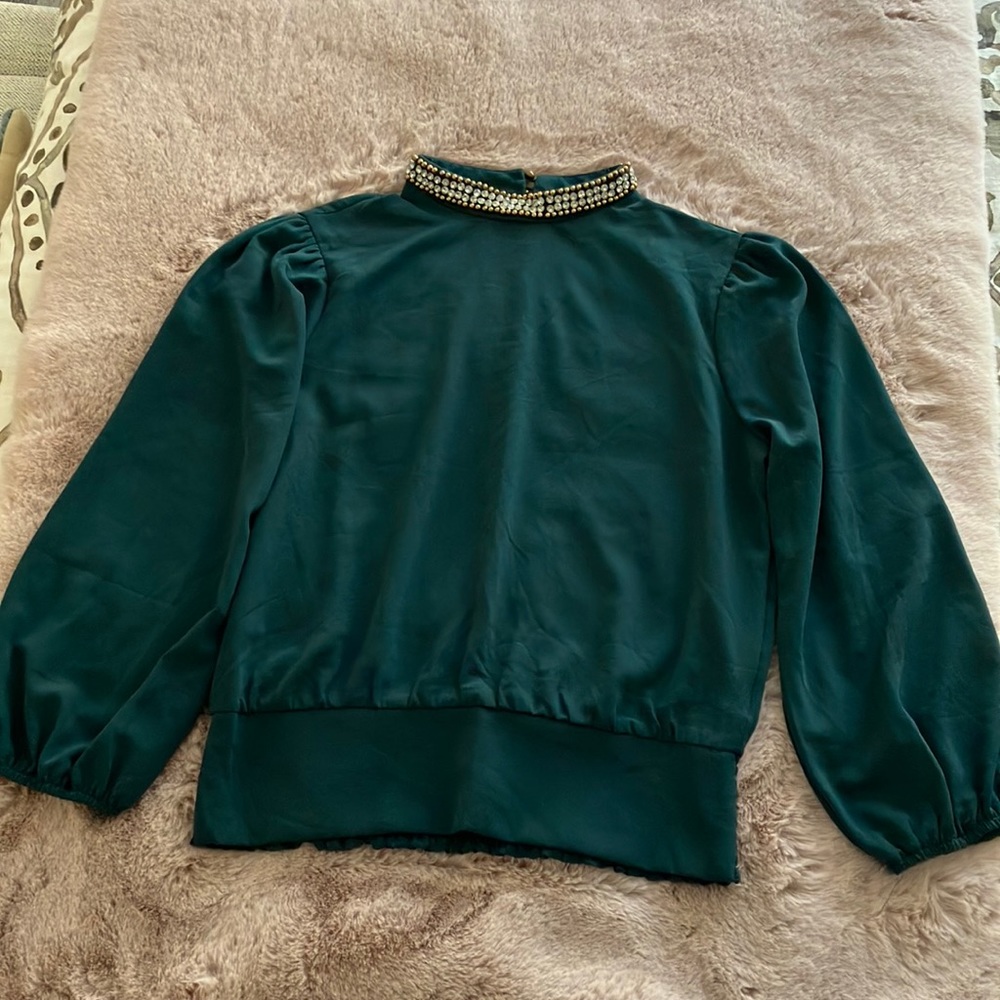 Y2k LILY WHITE GREEN HIGH NECK JEWELED COLLAR TOP BLOUSE SIZE M